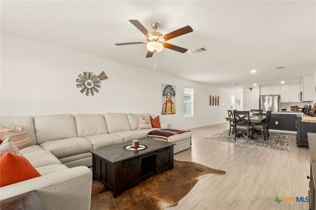 9129 Navarro Vista, Seguin, TX 78155
