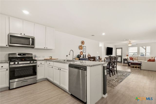 9129 Navarro Vista, Seguin, TX 78155