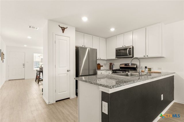 9129 Navarro Vista, Seguin, TX 78155