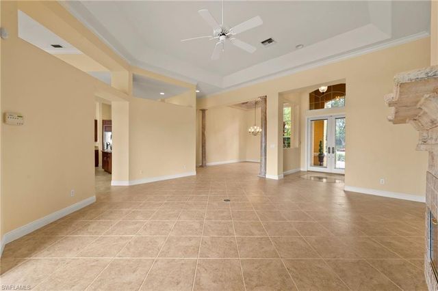 527 TERRACINA WAY, Naples, FL 34119