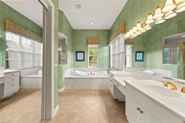 527 TERRACINA WAY, Naples, FL 34119