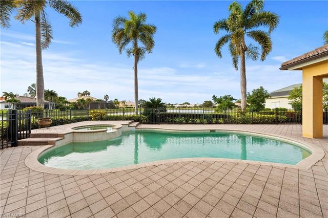 527 TERRACINA WAY, Naples, FL 34119