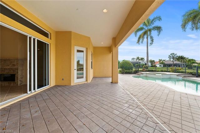 527 TERRACINA WAY, Naples, FL 34119