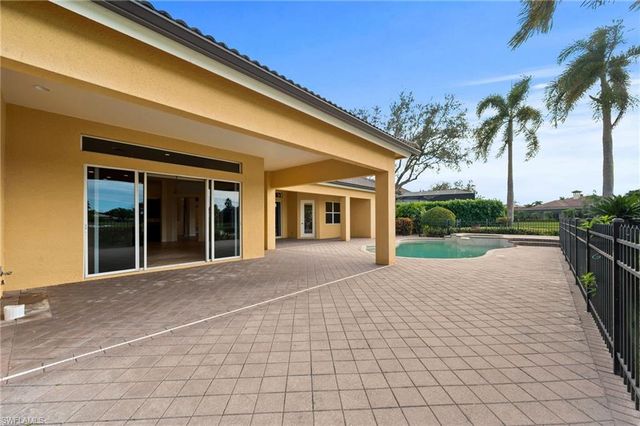 527 TERRACINA WAY, Naples, FL 34119