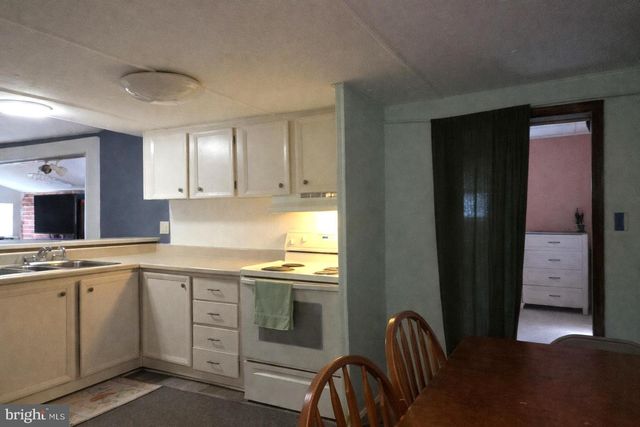 205 W HIGH ST W, Sharpsburg, MD 21782