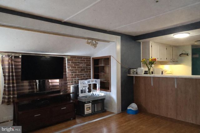 205 W HIGH ST W, Sharpsburg, MD 21782