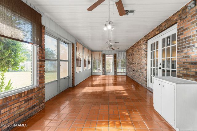 1907 Teche Drive, Breaux Bridge, LA 70517