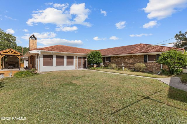 1907 Teche Drive, Breaux Bridge, LA 70517