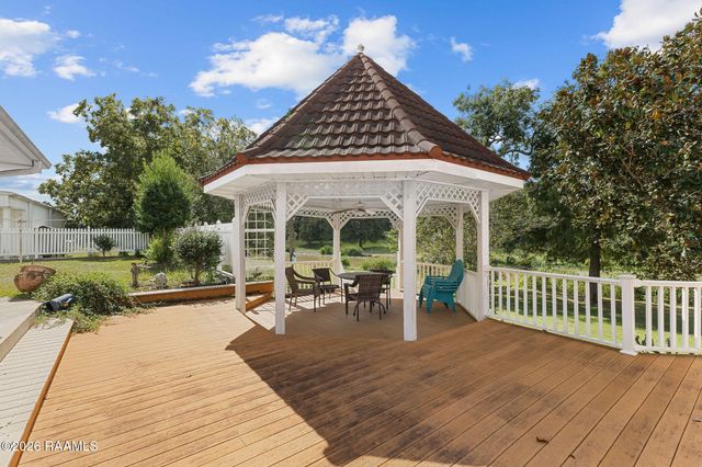 1907 Teche Drive, Breaux Bridge, LA 70517