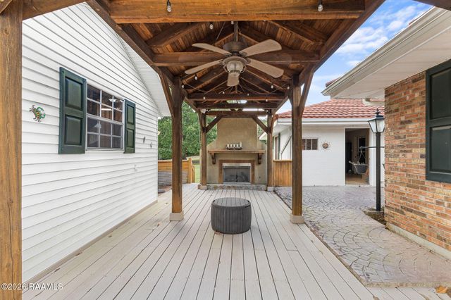 1907 Teche Drive, Breaux Bridge, LA 70517