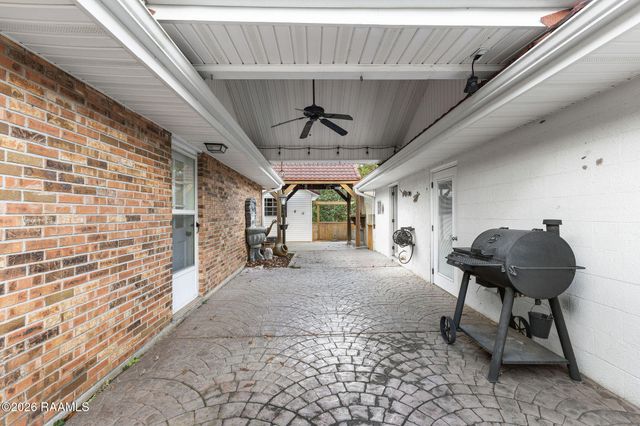 1907 Teche Drive, Breaux Bridge, LA 70517