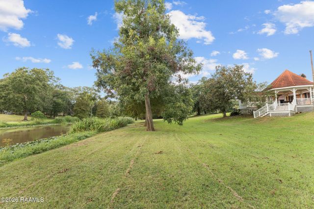 1907 Teche Drive, Breaux Bridge, LA 70517