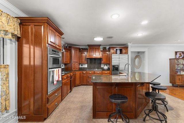 1907 Teche Drive, Breaux Bridge, LA 70517