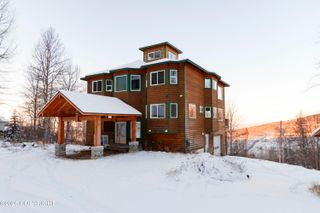 18699 Stonehill Drive, Eagle River, AK 99577