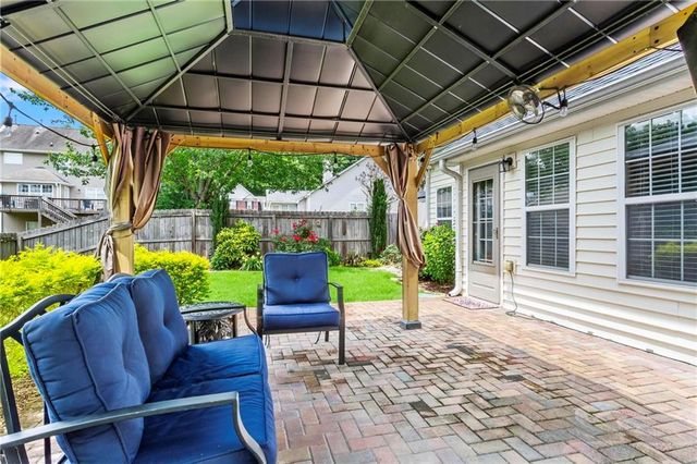2062 Ridgestone Landing SW, Marietta, GA 30008