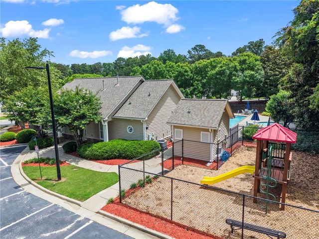 2062 Ridgestone Landing SW, Marietta, GA 30008