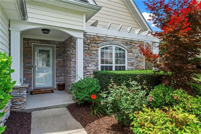 2062 Ridgestone Landing SW, Marietta, GA 30008