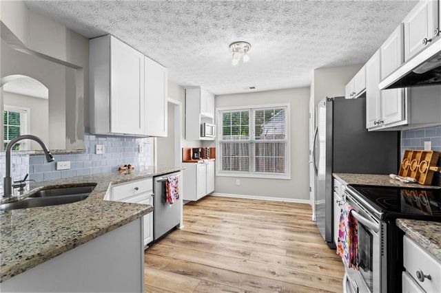 2062 Ridgestone Landing SW, Marietta, GA 30008