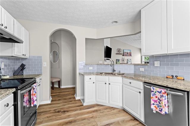 2062 Ridgestone Landing SW, Marietta, GA 30008