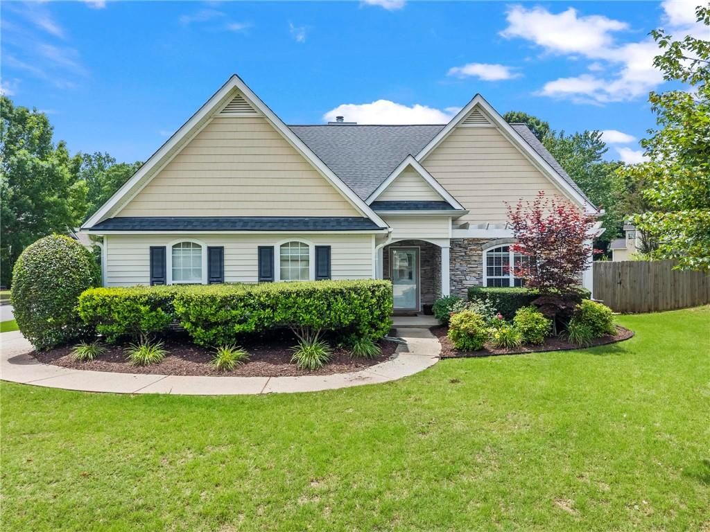 2062 Ridgestone Landing SW, Marietta, GA 30008