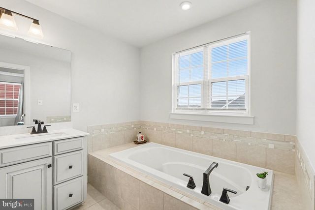 1103 CITY VIEW LN, Fredericksburg, VA 22401