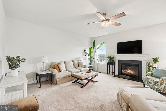 1103 CITY VIEW LN, Fredericksburg, VA 22401