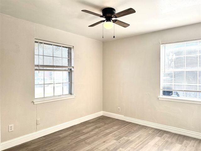 4517 Sherwood Drive, Mesquite, TX 75150