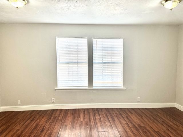 4517 Sherwood Drive, Mesquite, TX 75150