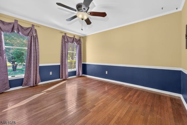 2 Saint Andrews Dr, Washington Twp., NJ 07882