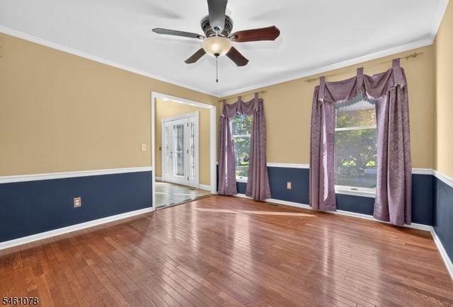 2 Saint Andrews Dr, Washington Twp., NJ 07882