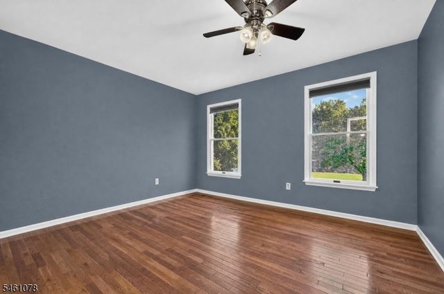 2 Saint Andrews Dr, Washington Twp., NJ 07882