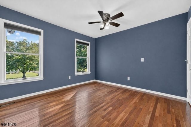 2 Saint Andrews Dr, Washington Twp., NJ 07882