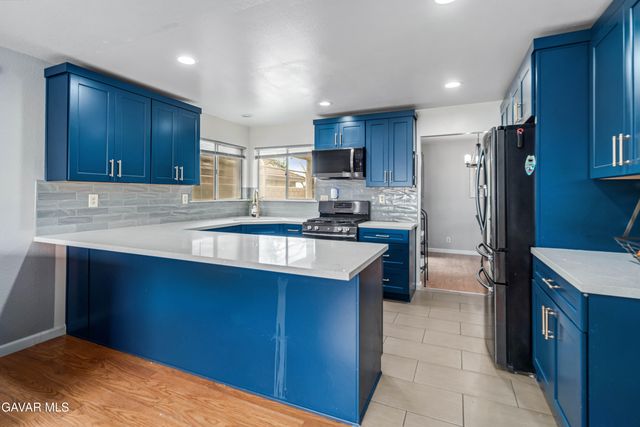 3408 W 35th Street, Rosamond, CA 93560