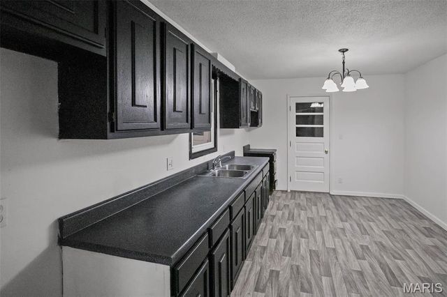 106 Lyndel, Pleasant Hill, IL 62366