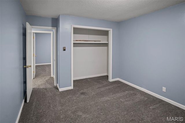 106 Lyndel, Pleasant Hill, IL 62366