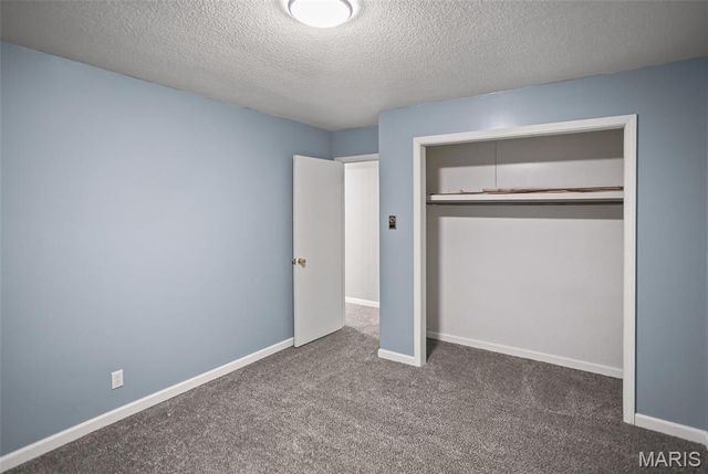 106 Lyndel, Pleasant Hill, IL 62366