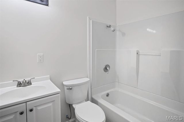 106 Lyndel, Pleasant Hill, IL 62366