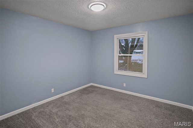 106 Lyndel, Pleasant Hill, IL 62366