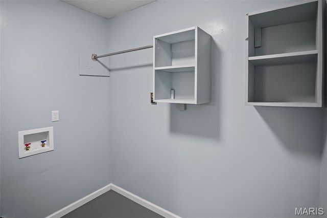 106 Lyndel, Pleasant Hill, IL 62366