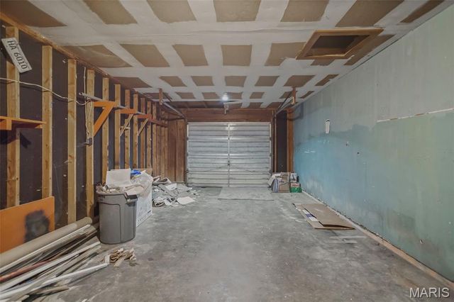 106 Lyndel, Pleasant Hill, IL 62366