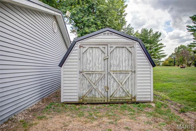 106 Lyndel, Pleasant Hill, IL 62366