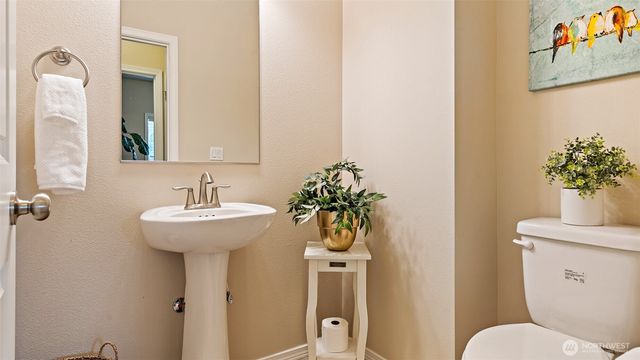 25965 Tytler Road NE, Poulsbo, WA 98370