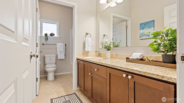 25965 Tytler Road NE, Poulsbo, WA 98370