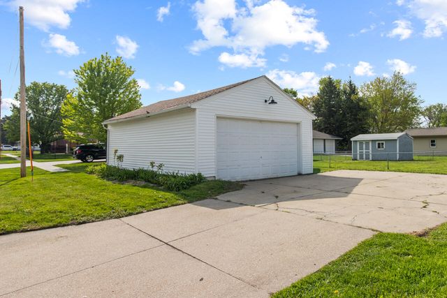 2701 S 13TH Street, Council Bluffs, IA 51501