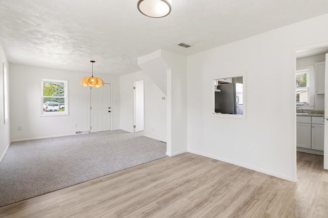 2701 S 13TH Street, Council Bluffs, IA 51501