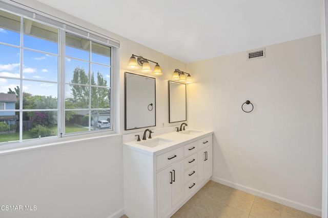2087 Rhoda Street, Simi Valley, CA 93065
