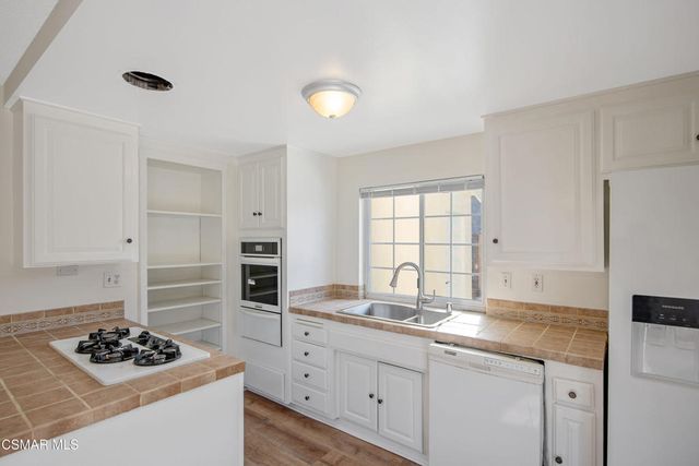 2087 Rhoda Street, Simi Valley, CA 93065