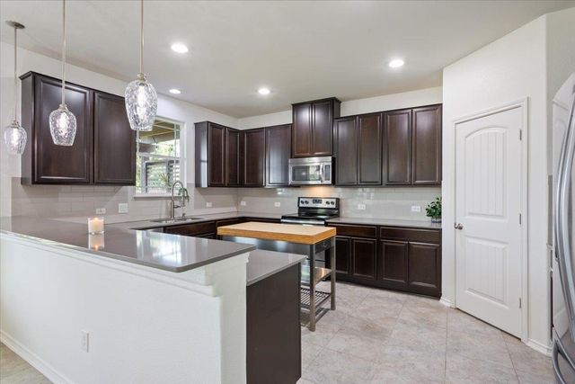 1015 Grande Mesa DR, Georgetown, TX 78626