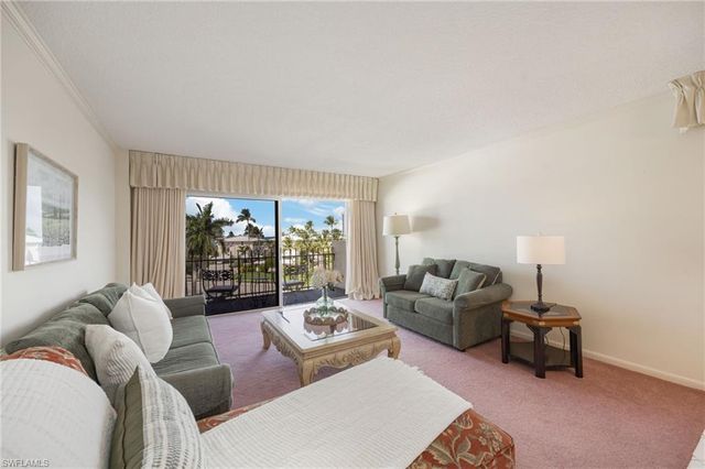 2150 Gulf Shore BLVD N 411, Naples, FL 34102