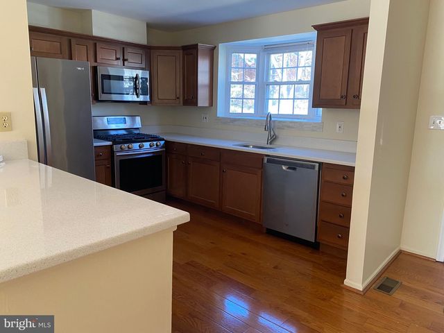 19 SPRING GLEN CT, Cockeysville, MD 21030